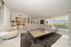 Villa Aviemore - Luxury Villa with Pool in Nueva Andalucia