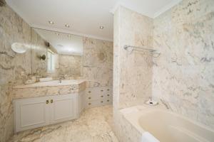 Villa Aviemore - Luxury Villa with Pool in Nueva Andalucia
