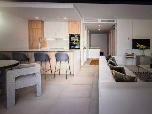 Cozy Apartment 4 Bedroom central