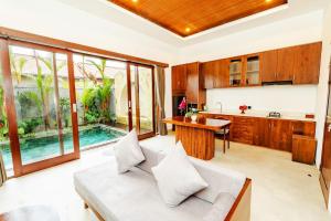 Kuaya Alam Private Pool Villa and garden