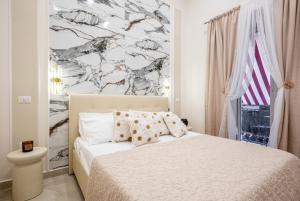 Room17maradona center
