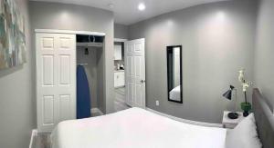 Furnished 1BR Private Unit with Wifi & Utilities - Washer Dryer - Sleeps 4
