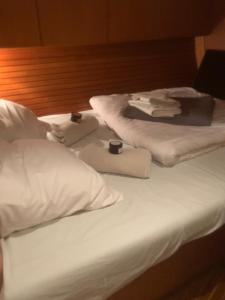 NUIT SUR UN BATEAU