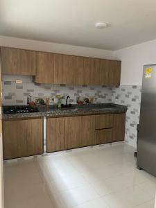 Hermosa Casa Amoblada con Excelente Ubicación