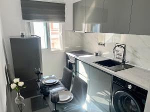 Eva Maria - The Number 5 Apartment - 2 Bedrooms