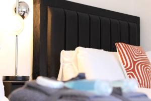 Deluxe 3 Bed, Sleeps 8, Free Parking, Edinurgh