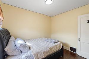 College Area 3BR