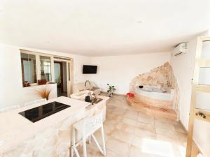 villa mina con vasca idromassaggio