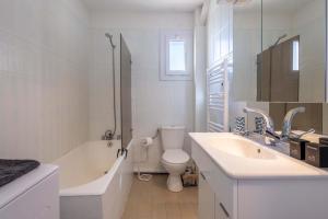 Appartement Vue Mer avec Terrasse, a Deux Pas de la Plage