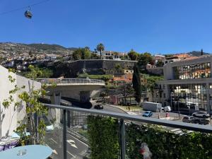 House in the Heart of Funchal with big balcony