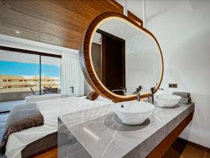 Ultra Modern Luxury Villa with Sea View