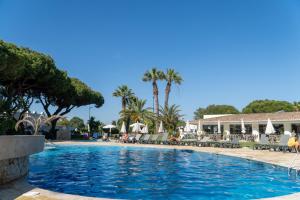 Poolside Villa - Golf & Tennis Court & Pool View