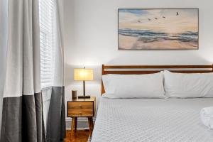 Historic 1850s Home in Heart of Downtown Charelston