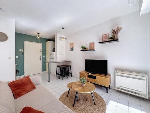 Pomme de Pin - Piscine, Tennis et Parking