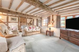 4 Bed in Shrawley oc-s34861