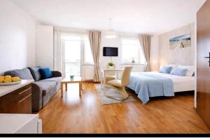 Apartament Lidio z widokiem na park-15 min pieszo na plaże