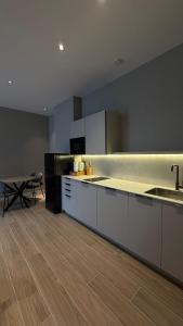 Suites 43 Juan Llorens