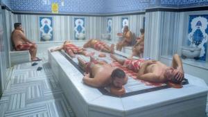 VIP Cleopatra Turkish Bath in Hurghada Spa 45-Minute Massage