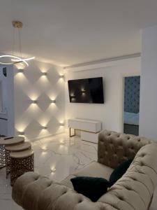 Elegant Central Apartment Balcony & City View