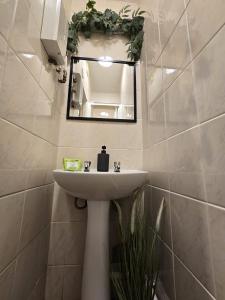 Free parking Budget friendly city centre flat