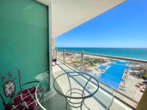 Hidden Gem Condo Beach & Pool Access #503