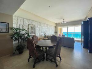Hidden Gem Condo Beach & Pool Access #503