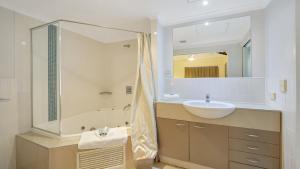 Hinterland Luxury - 1 Bedroom Hinterland View Apt