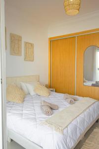 Hidden Treasure Resort, Sea, Lake & Golf Views, Pools & Quiet Escape