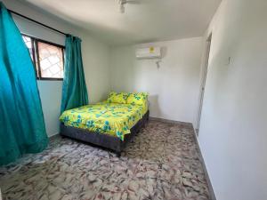 Habitaciones amobladas con baño privado