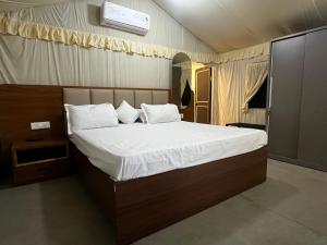 Riverside Golf Resort