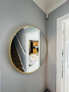 Lord Windsors Regal Chamber