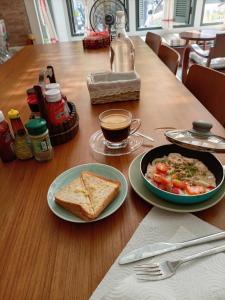 Ena Boutique Hotel & Cafe