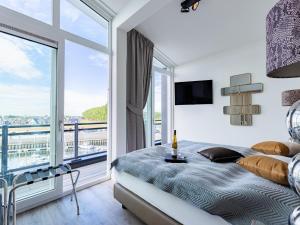Penthouse with beach view