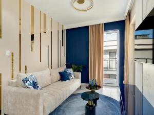 Two-level apartment, private terrace with jacuzzi