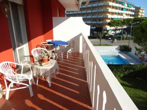 Coastal Apartment with Pool Access