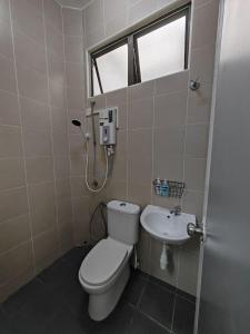 PORT DICKSON HomeStay, Family 2 BR Netflix Wifi