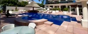 Costera Acapulco, Club Deportivo