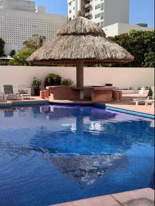 Costera Acapulco, Club Deportivo