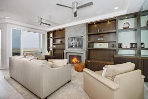 Beachfront Bliss • Rooftop Ocean Views 204 EOF B home