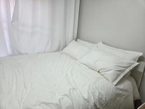 Doha Stay 2 Bedrooms 3 queen beds #5 Minutes to Gwangalli Station, 15 Minutes to Gwangalli Beach