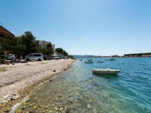 Apartment in Brodarica by Sandy Beach