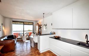 Lovely Home In Le Barcarès With Lake View