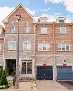 Spacious 4BR Home in Mississauga