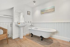 2 Bed in Whitby oc-w026