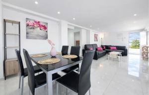 Gorgeous Home In Villamarchante