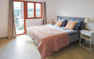 2 Bedroom Awesome Apartment In Krusevo