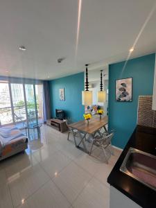 Atlantis condo resort by Po