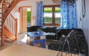 Cozy Home In Sarbinowo With Wifi