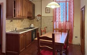 Awesome Apartment In Montecastelli Pisano