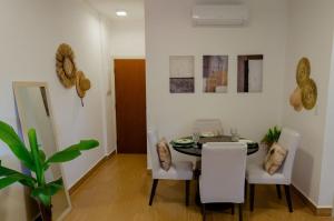 Apto a 280m da Praia do Itagua c Piscina e Garagem